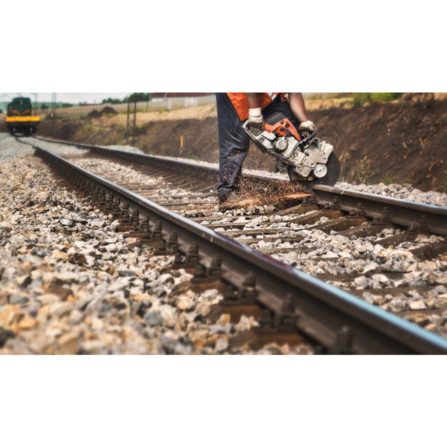 100 T 350-3,8 Q SG RAIL STEEL/22,23